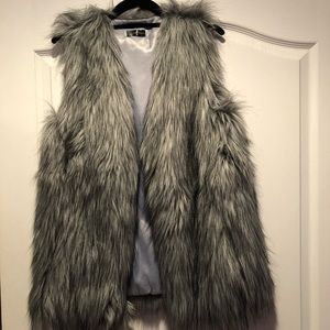 Love token gray faux fur vest